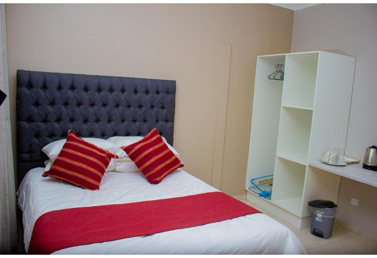 R Executive Apartments Harare Zewnętrze zdjęcie