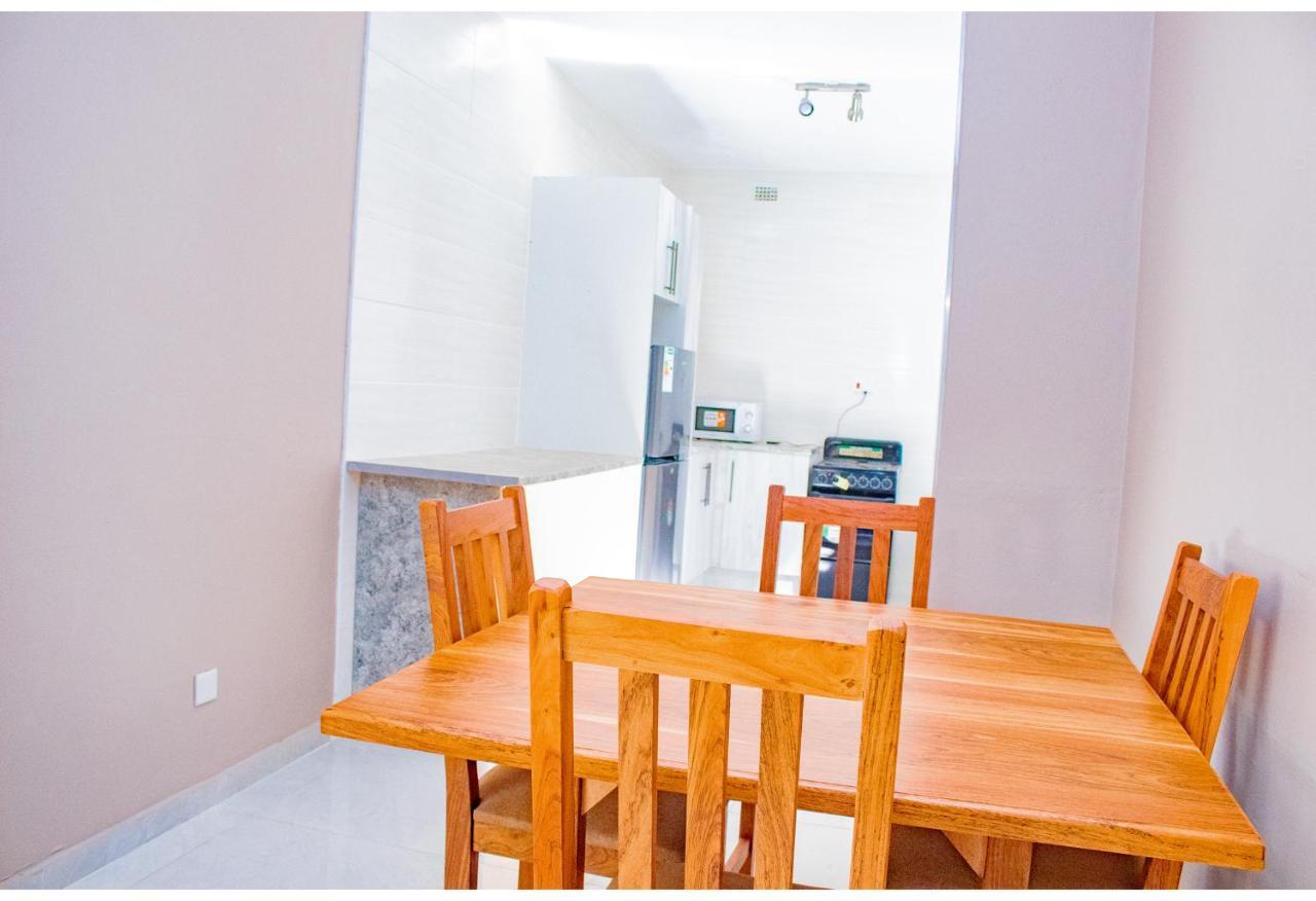 R Executive Apartments Harare Zewnętrze zdjęcie