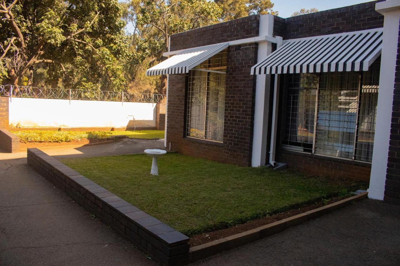 R Executive Apartments Harare Zewnętrze zdjęcie